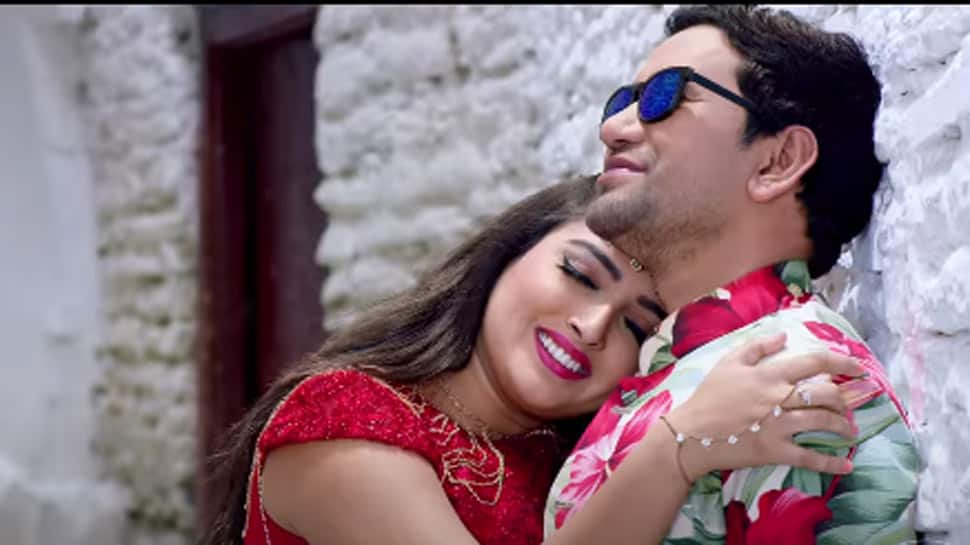 Aamrapali Dubey-Dinesh Lal Yadav Aka Nirahua's Picturesque Romantic Song 'Chehra Tohar' From 'Nirahua Chalal London' Is Worth A Watch! | QNewsHub