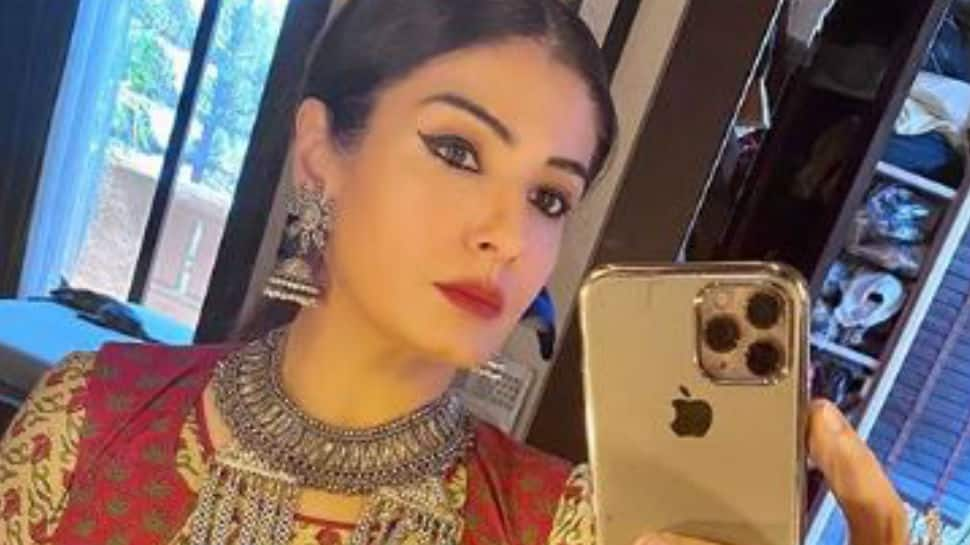 Bollywood news: Raveena Tandon shoots for PM Cares show maintaining social distancing