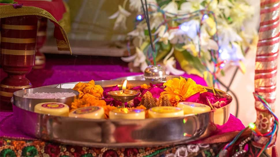 Vat Savitri Vrat 2020 Date, Amavasya time and Puja Vidhi Culture