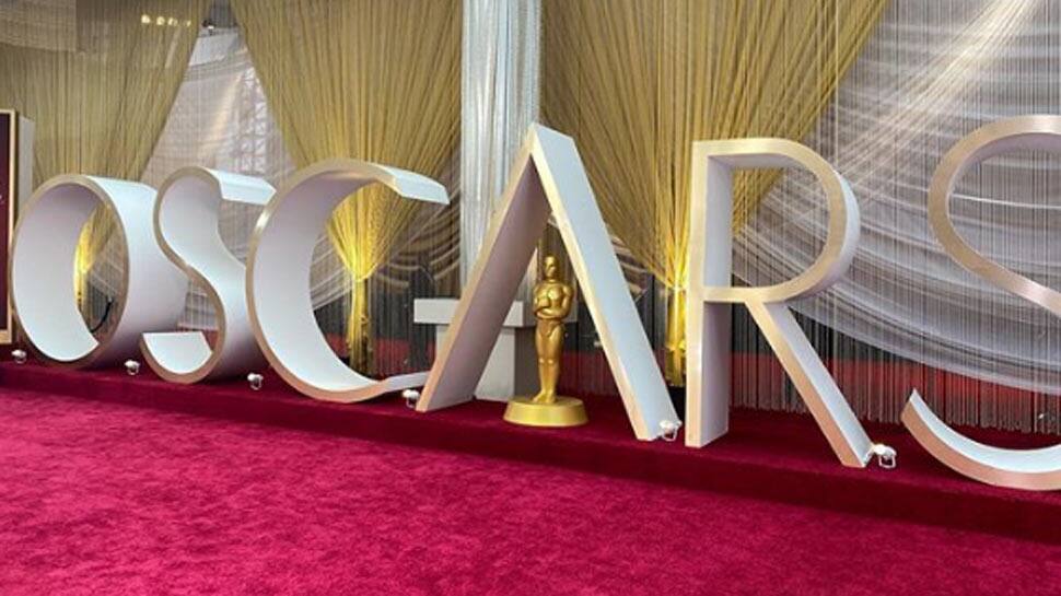 The Academy considers postponing Oscars 2021