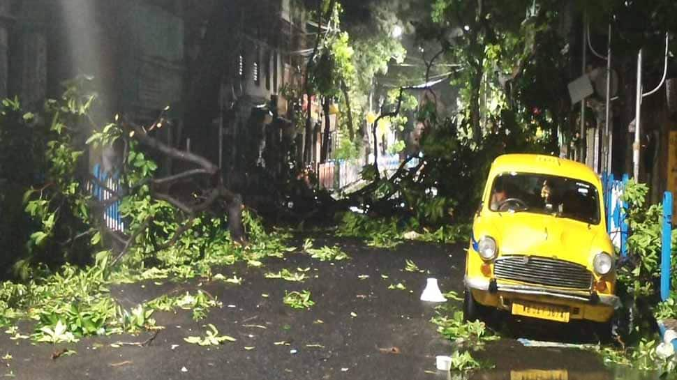 IMD issues &#039;Orange&#039; alert for West Bengal coast as Cyclone Amphan moves over Bangladesh