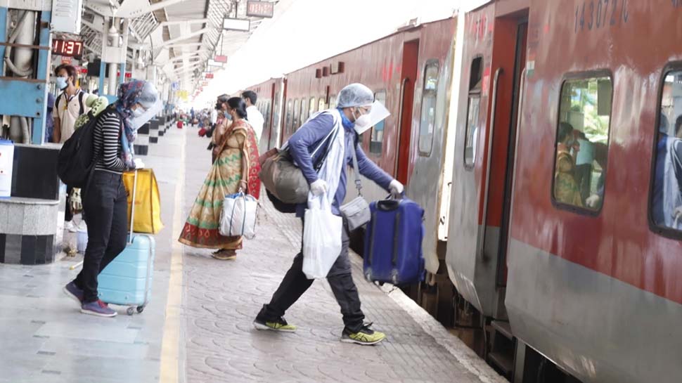 Over 2.37 lakh tickets booked till 4 pm on Thursday for additional special trains running from June 1