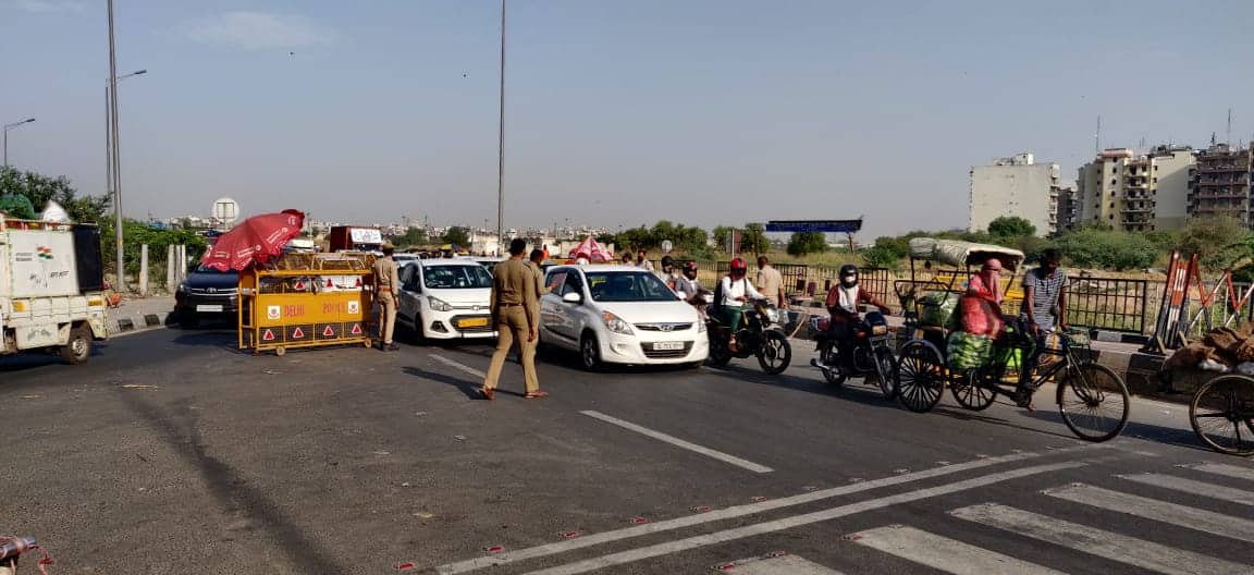 Police conducts check at Delhi-Ghaziabad border