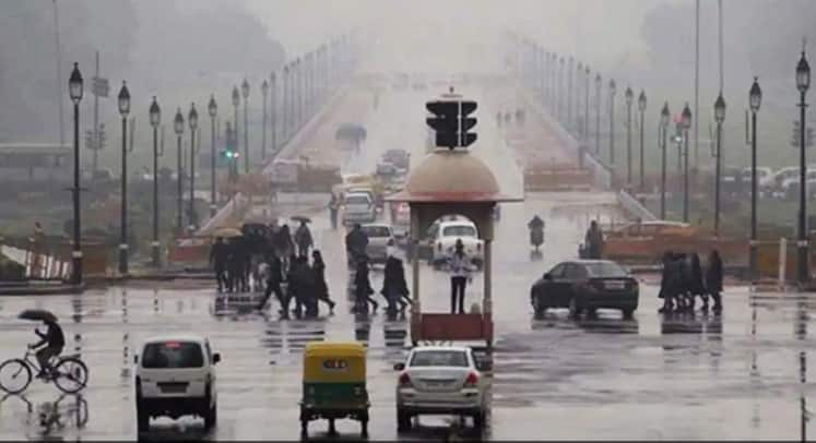 IMD forecasts favourable conditions for Southwest Monsoon as rain lashes Delhi-NCR