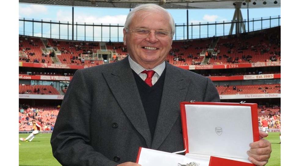 Arsenal chairman Sir Chips Keswick retires after 7 years at helm