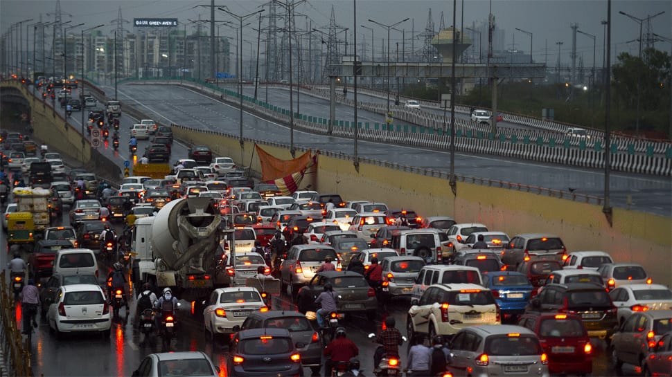 Delhi-Noida border to remain sealed; fresh guidelines issued for Gautam Budh Nagar