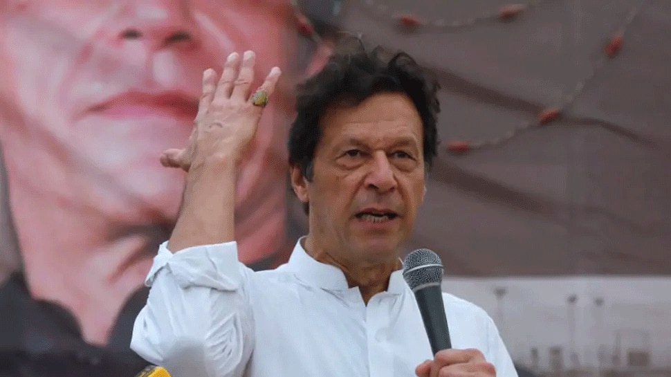 Pakistan court issues notice to Imran Khan in Shahbaz Sharif's defamation case Pakistan court issues notice to Imran Khan in Shahbaz Sharif's defamation case