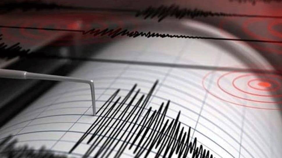 Mild earthquake of 2.1 magnitude hits Haryana&#039;s Gurugram, Delhi