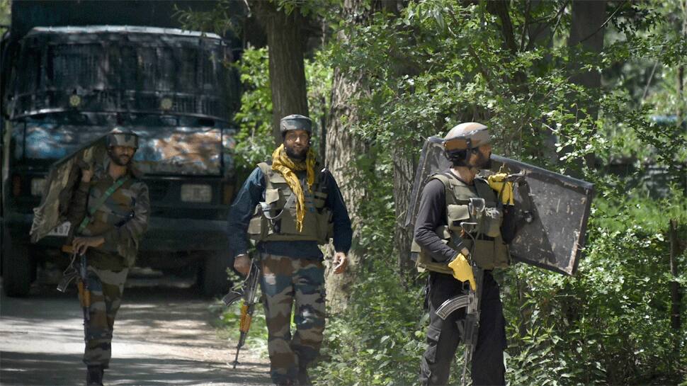 Pakistan violates ceasefire along LoC in Sunderbani sector in Jammu and Kashmir&#039;s Rajouri