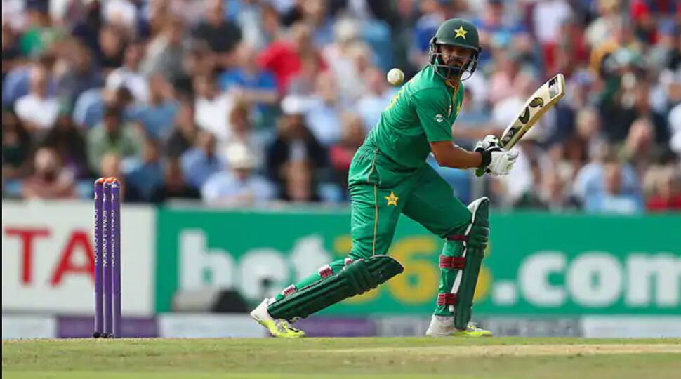 Mohammad Hafeez ready to delay retirement if T20 World Cup is postponed