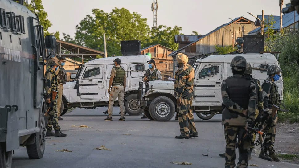 Forest fire triggers landmine blasts along LoC in Jammu and Kashmir&#039;s Poonch