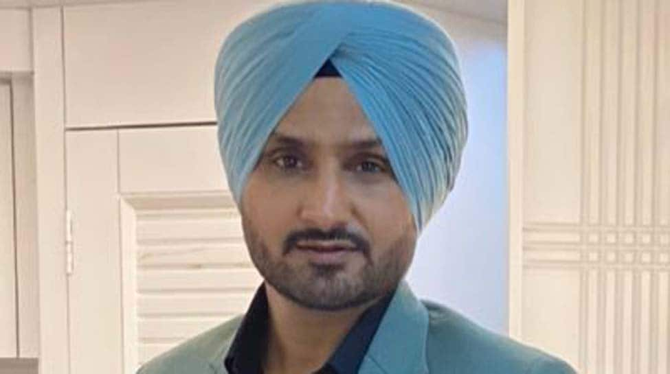 Harbhajan Singh becomes first celebrity to support boycott of Chinese products 