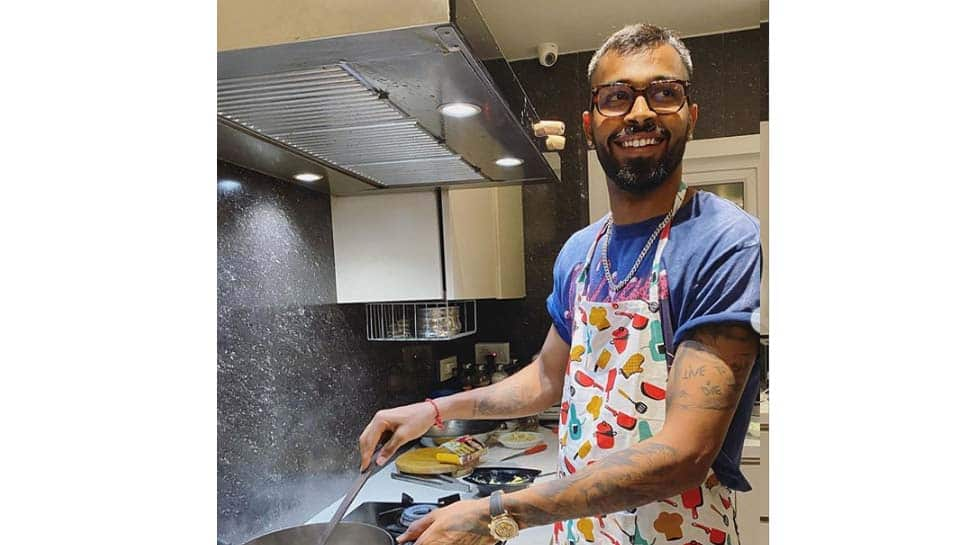 Hardik Pandya showcases his culinary skills, makes &#039;Cheese Butter Masala&#039; for family