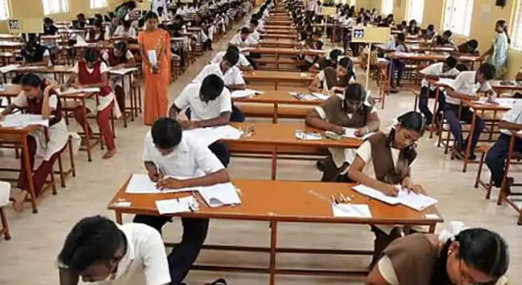 Karnataka SSLC exams begin amid COVID-19 guidelines; over 8.40 lakh students appear 