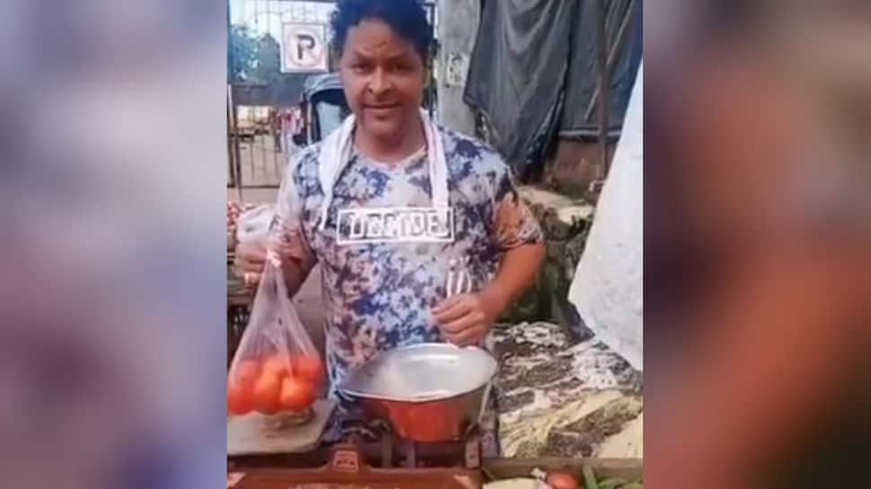 Actor Javed Hyder sells vegetables to make ends meet, TikTok video goes viral