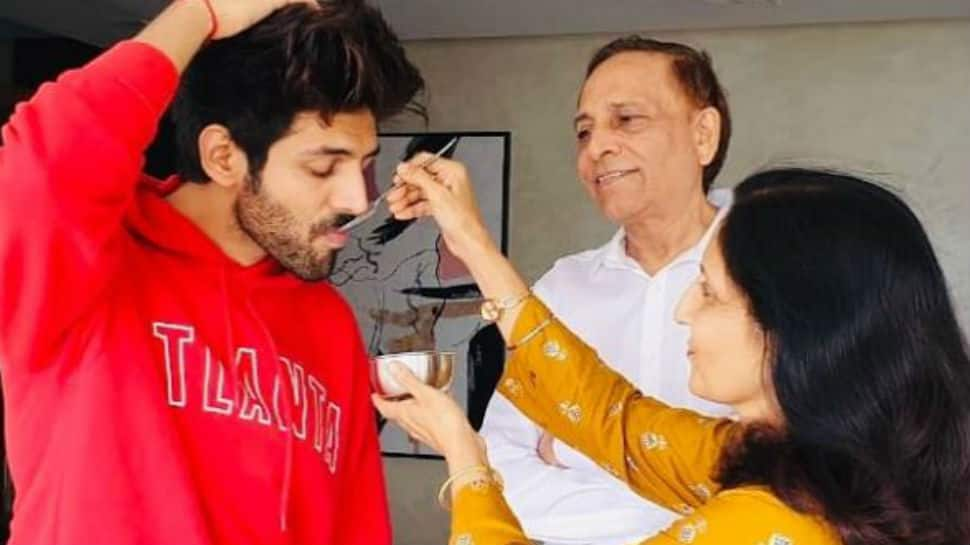 Here&#039;s how Kartik Aaryan geared up to watch PM Modi&#039;s address to nation