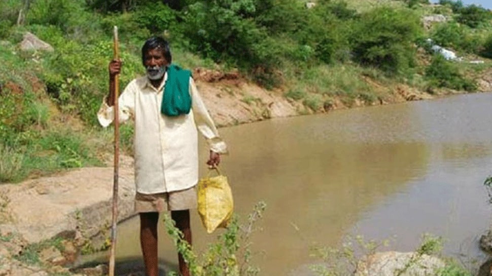 KSRTC honours Karnataka’s ‘Lake Man’ Kaamegowda with free lifetime bus pass