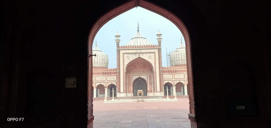 Delhi's Jama Masjid reopens for public after being shut due to COVID-19;  see pics | News | Zee News