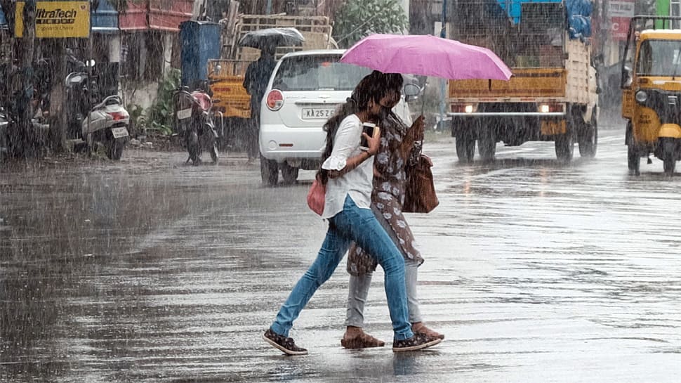 Heavy rains in Gujarat&#039;s Saurashtra; bridge in Junagadh caves in