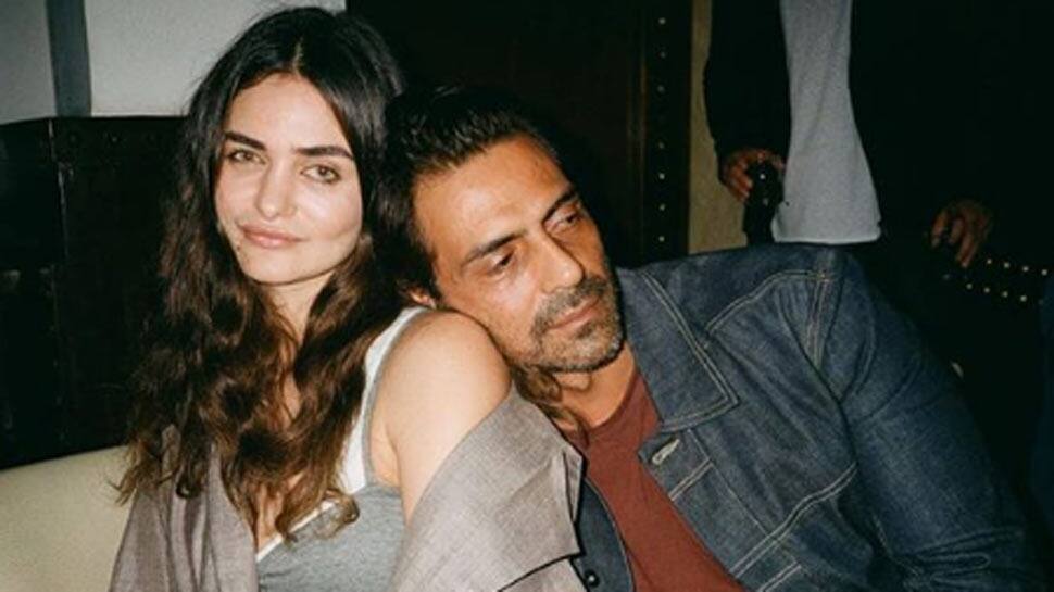 Arjun Rampal's girlfriend Gabriella Demetriades shuts troll who called actor 'grandpa'! Arjun Rampal's girlfriend Gabriella Demetriades shuts troll who called actor 'grandpa'!