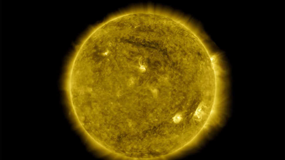 Huge UFO, 25 times the size of Earth spotted near Sun, claims UFO hunting enthusiast Scott C Waring Huge UFO, 25 times the size of Earth spotted near Sun, claims UFO hunting enthusiast Scott C Waring