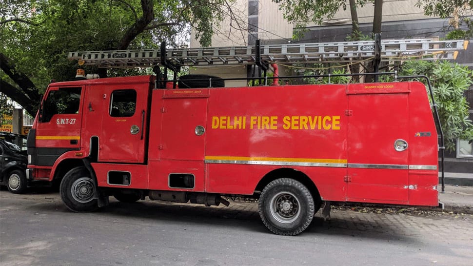 Fire at Delhi&#039;s Daryaganj area, one person killed