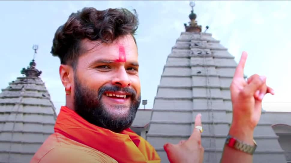 Khesari Lal Yadav&#039;s new 2020 Kanwar Geet &#039;Musukrahiya Aap Devgharh Mein Hai&#039; with Anamika Jha hits YouTube - Watch