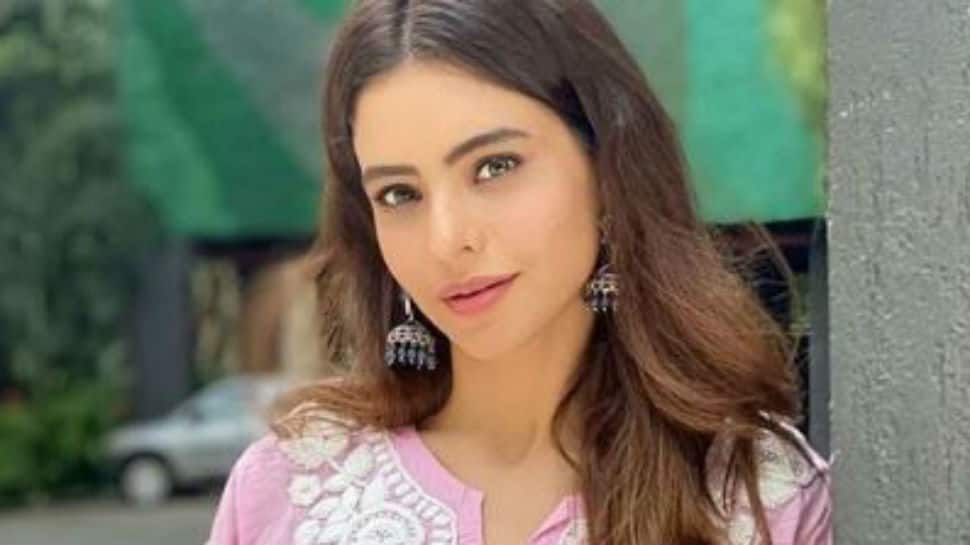 Aamna Sharif of &#039;Kasautii Zindagii Kay&#039; tests negative for coronavirus, her staff is COVID-19 positive