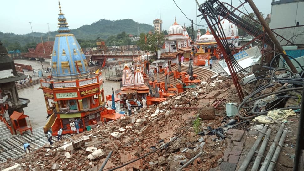 Lightning strikes Haridwar&#039;s Har Ki Pauri; wall collapses, transformer damaged