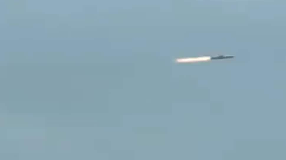 Dhruvastra, India&#039;s anti-tank guided missile, test-fired successfully in Odisha - Watch