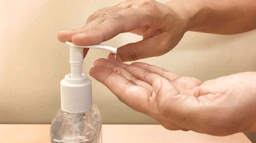 Too much hand sanitiser can lead to severe hand dermatitis: Medical reports