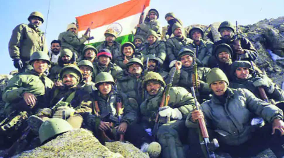 PM Narendra Modi lauds courage of Indian soldiers on Kargil Vijay Diwas, slams Pakistan