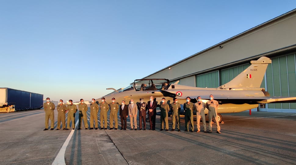 First batch of 5 Rafale fighter aircraft flies out of France for India - Watch 