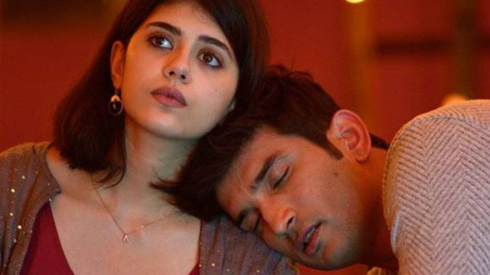 When Sushant Singh Rajput fell asleep on Sanjana Sanghi&#039;s shoulder in her &#039;favourite moment&#039; from &#039;Dil Bechara&#039;
