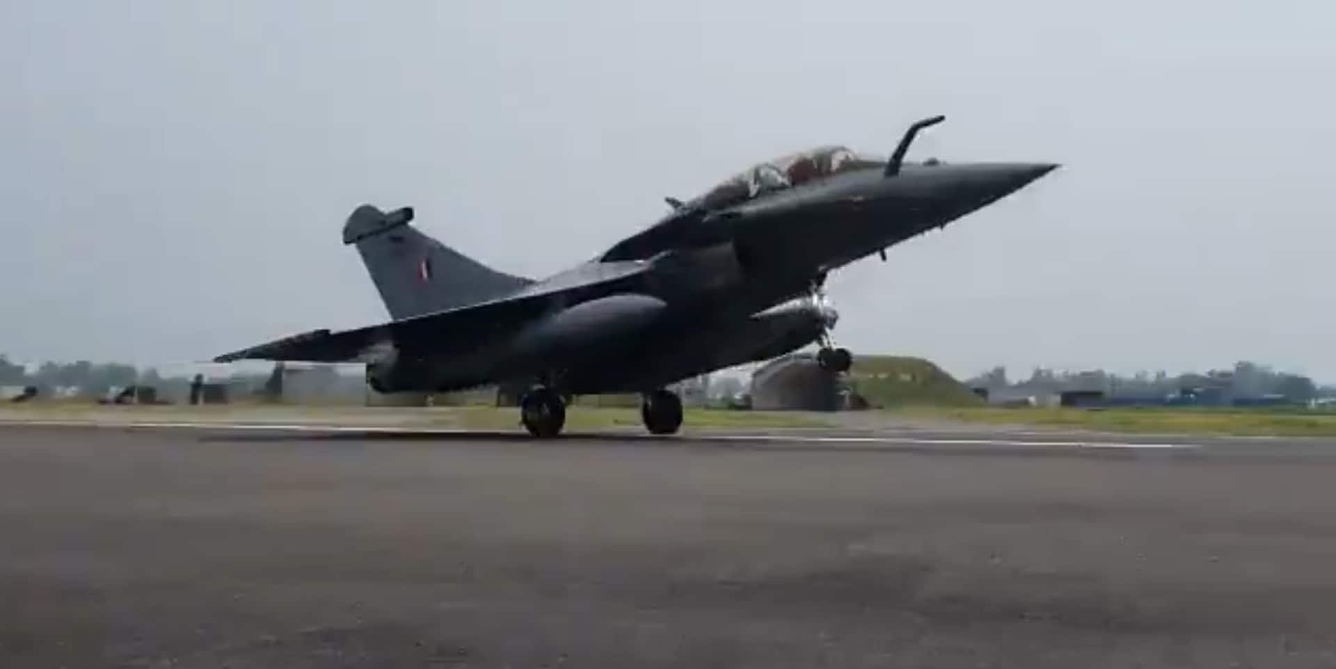 Rafale jet makes touchdown at Ambala Air Force base