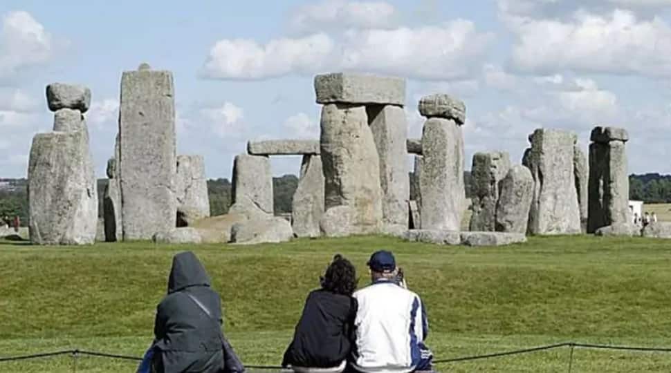  Mystery of origin of Stonehenge&#039;s giant stones finally solved