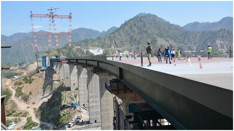 World&#039;s highest railway bridge over Chenab river in Jammu and Kashmir to be ready by 2021