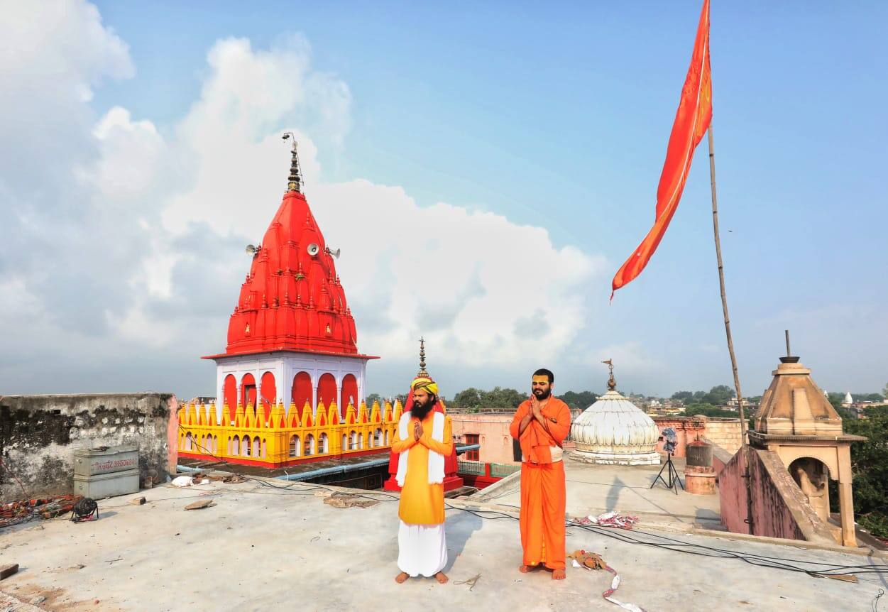 Saints offering prayer in Ayodhya