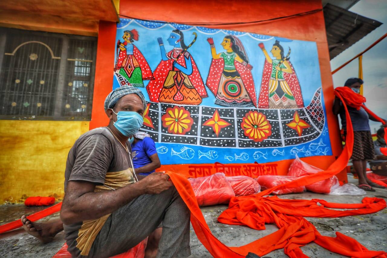 Ayodhya gets decorated with saffron colour ahead of the Bhoomi Pujan ceremony