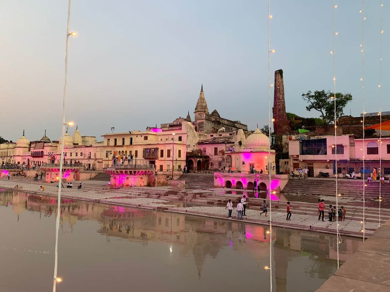 Lightings at the Saryu ghat (2)