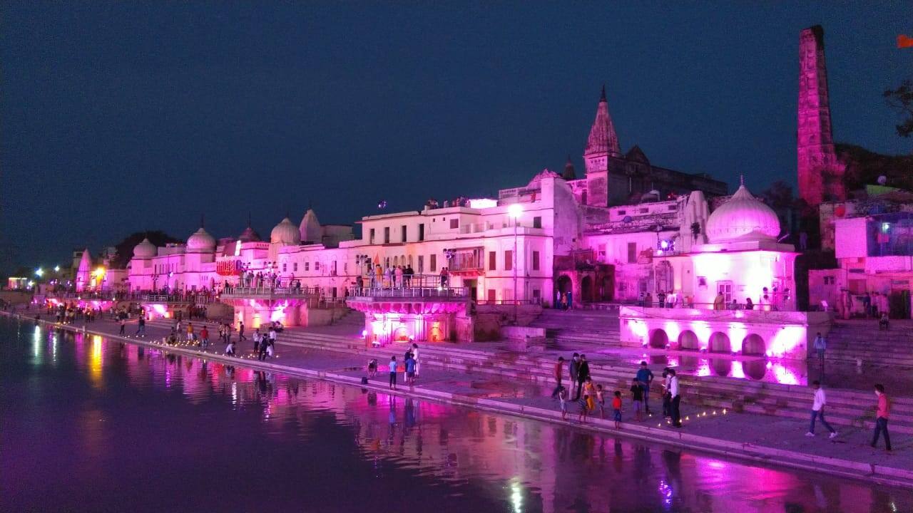 Ayodhya celebrates choti diwali on eve of historic Ram Temple Bhoomi ...