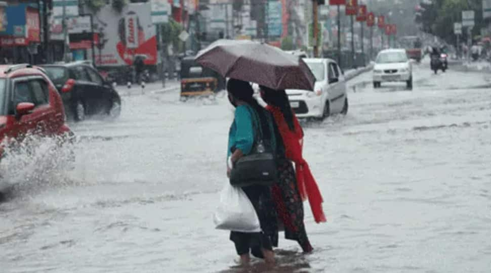 Heavy rains for third consecutive day cause waterlogging in several parts of Kolkata on August 6