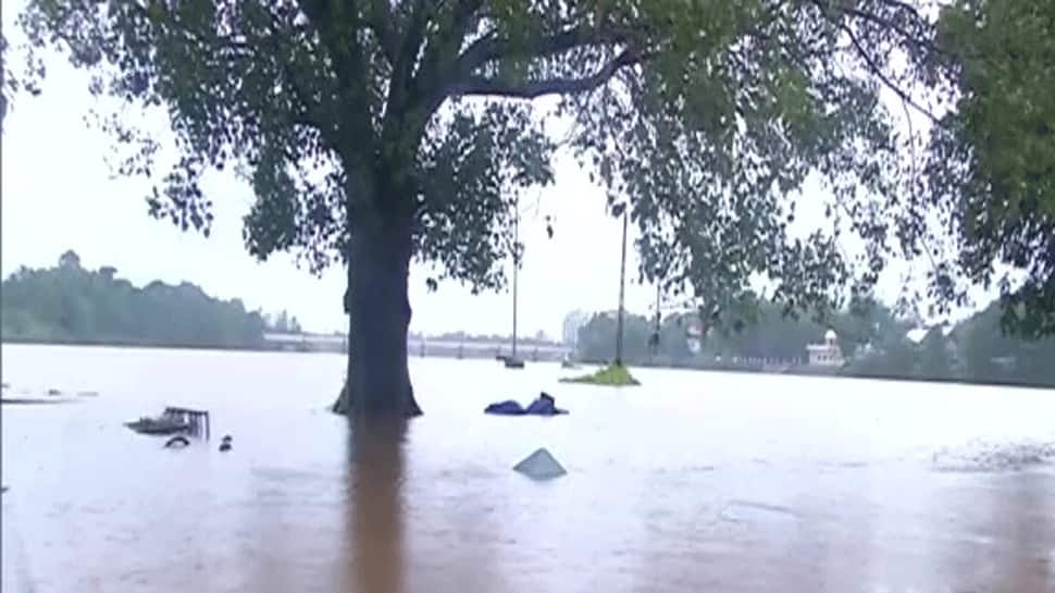 Kerala Rains: Aluva Mahadeva Temple submerged following rise in water level  of Periyar River 