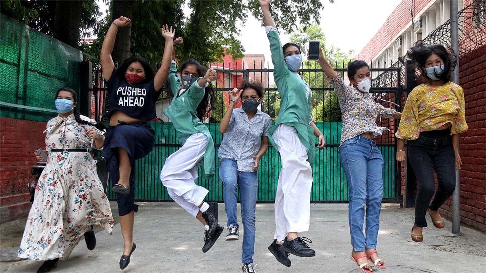 Karnataka KSEEB SSLC 10th result 2020 declared, marks and scores on karresults.nic.in