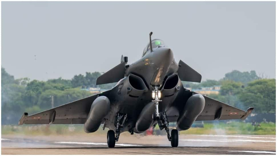 IAF Rafale fighter jets practise in Himachal Pradesh amid border row with China 