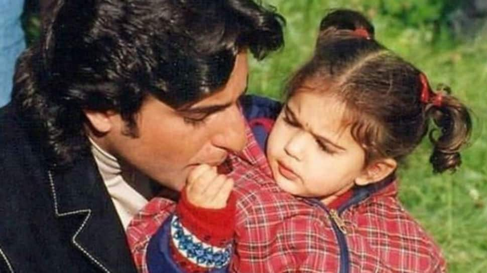 Little Sara Ali Khan features with dad Saif Ali Khan in Kareena Kapoor Khan&#039;s postcard-worthy birthday wish for her