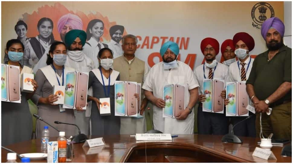 CM Amarinder Singh launches ‘Punjab Smart Connect Scheme’; more than 1.74 lakh students to get smartphones