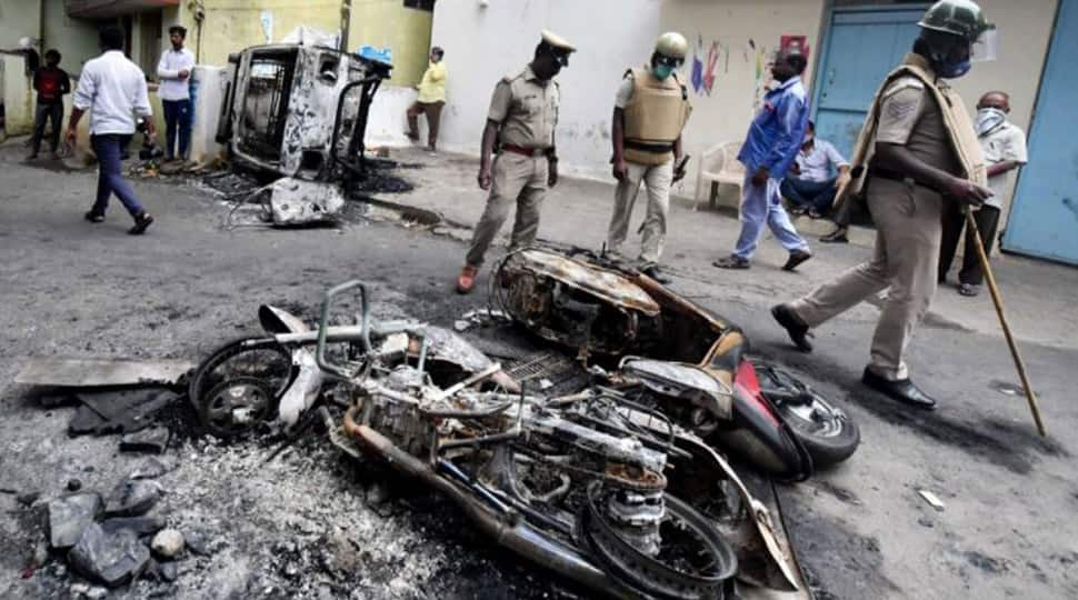 5 led the mob which called for ‘hacking cops to death’ during Bengaluru violence, says FIR