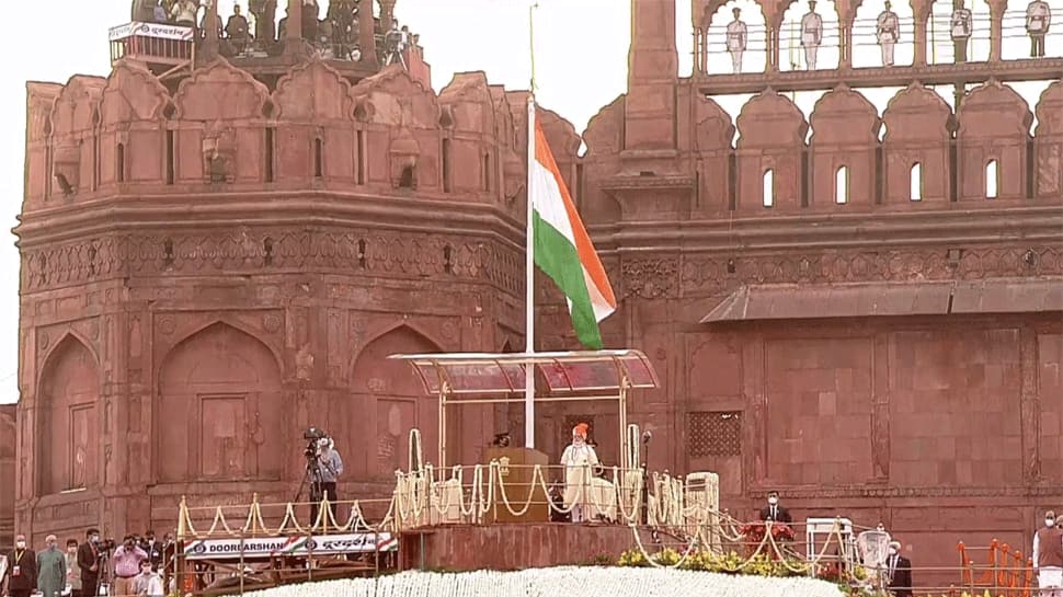 PM Narendra Modi unfurls the Tricolour flag at the ramparts of Red Fort