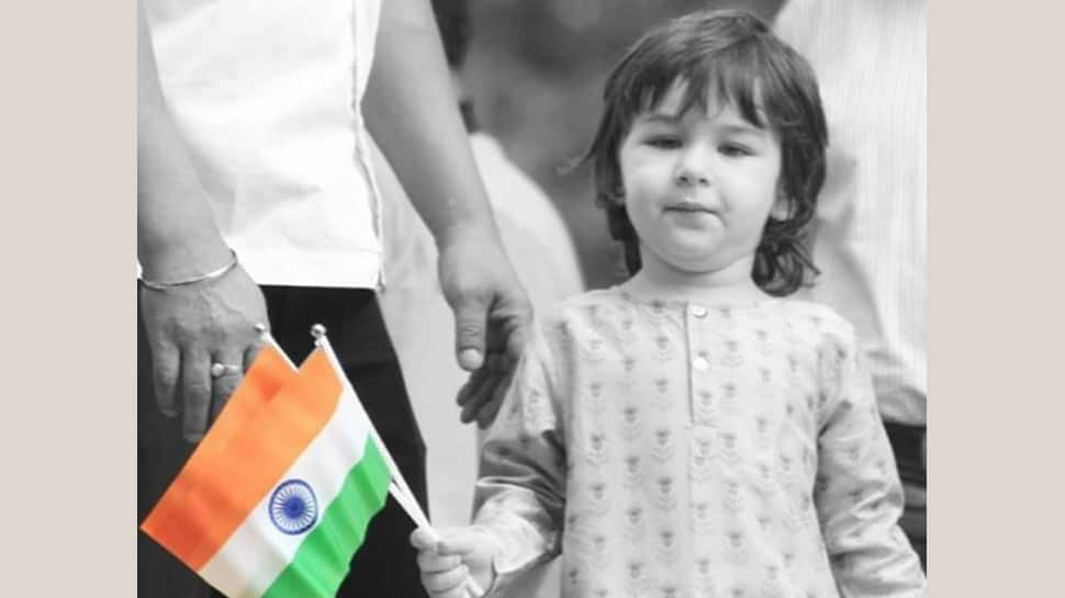 Kareena Kapoor Khan posts Taimur Ali Khan&#039;s pic on Independence Day and it&#039;s the best thing on internet today!